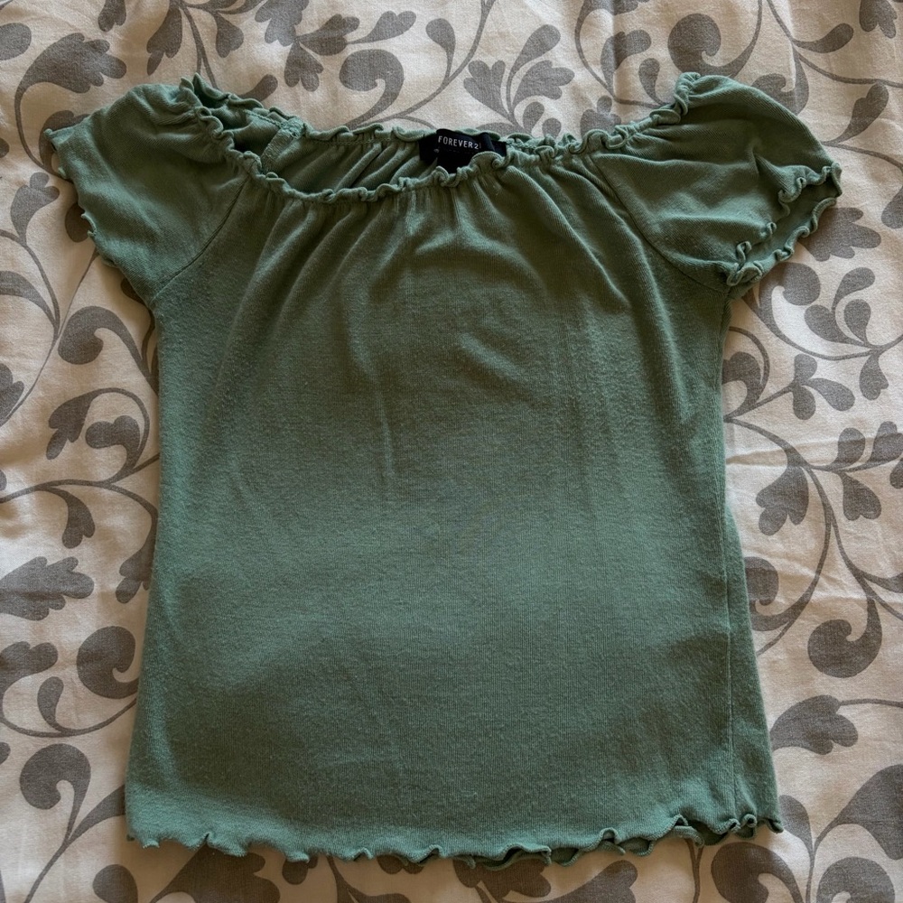 Forever 21 Olive Green Ruffled Short Sleeve Top